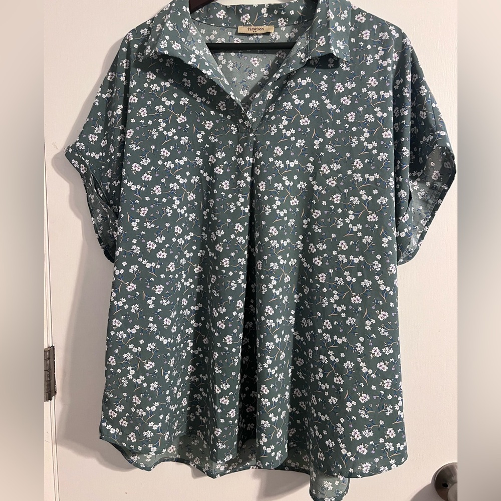 Floral Green v-neck Shirt